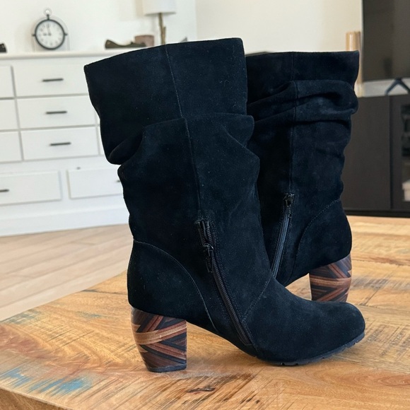 L'AMOUR DES PIEDS Rouched  Suede Black Leather Boots Size 7.5 - Picture 13 of 13